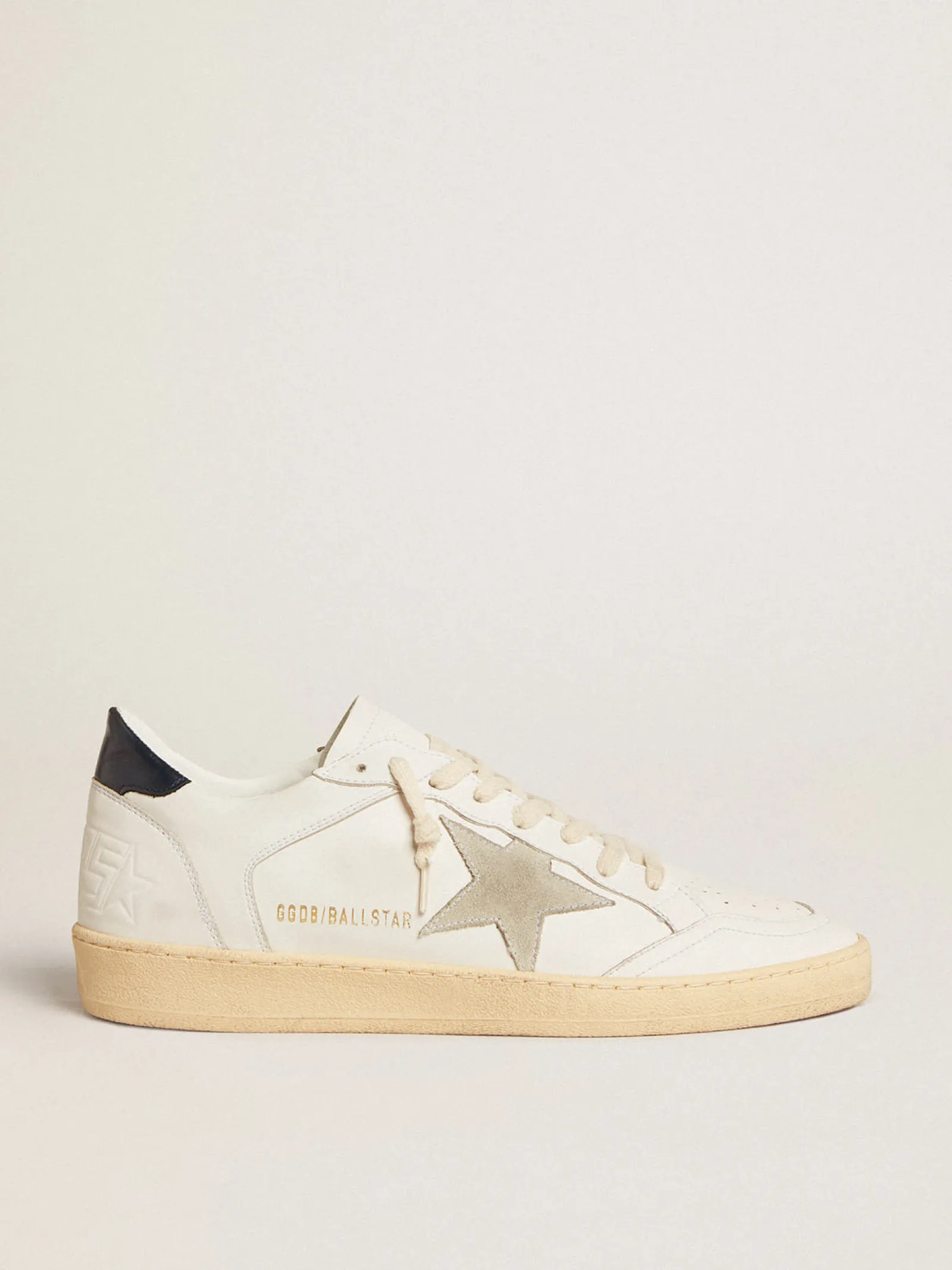 Discount Golden Goose Ball Star com estrela de suede gelo e talão de couro azul Cor: branco