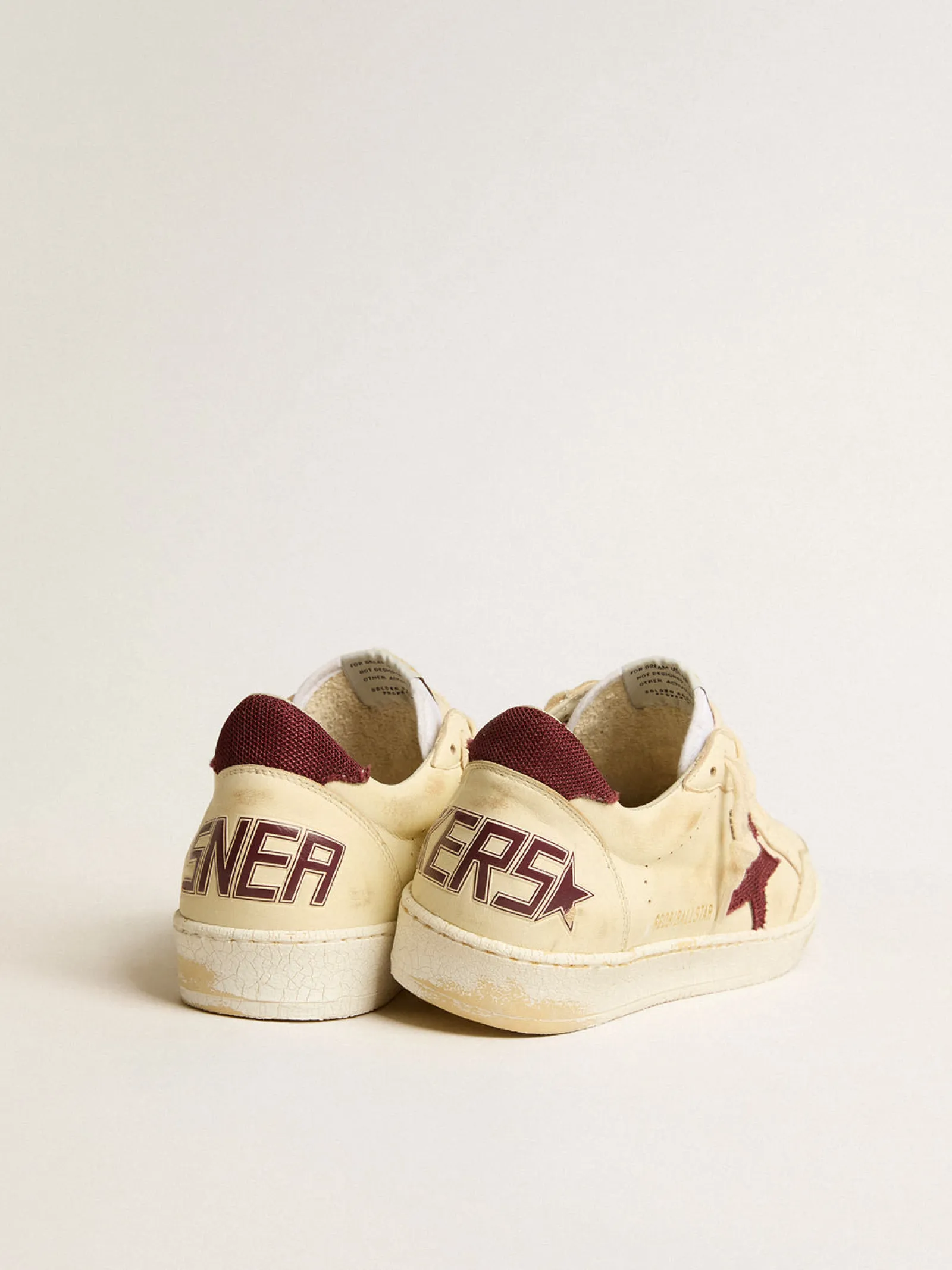 Cheap Golden Goose Ball Star de napa bege com estrela e talão de tela bordô Cabedal de napa bege