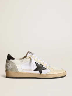 New Golden Goose Ball Star feminino de lona e couro brancos com estrela preta Cabedal de lona branca