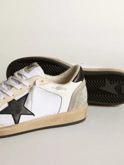 New Golden Goose Ball Star feminino de lona e couro brancos com estrela preta Cabedal de lona branca