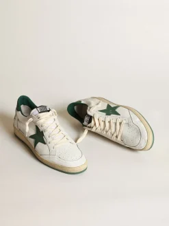 Discount Golden Goose Ball Star Feminino de napa branca com estrela e talão de couro verde Cabedal de napa branca