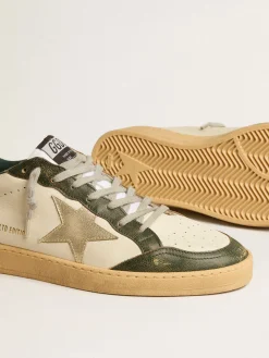 Hot Golden Goose Ball Star LTD com estrela de couro platinado e talão de couro verde Cor: branco sujo