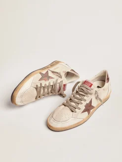 Cheap Golden Goose Ball Star masculino de napa com inserções holográficas e escrita no solado Cor: branco