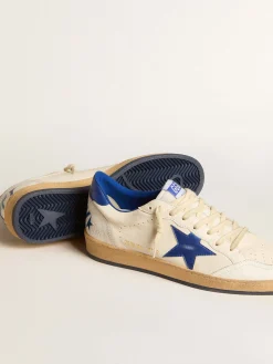 Outlet Golden Goose Ball Star Wishes Feminino de napa branca com estrela e talão azul Cabedal de napa branca