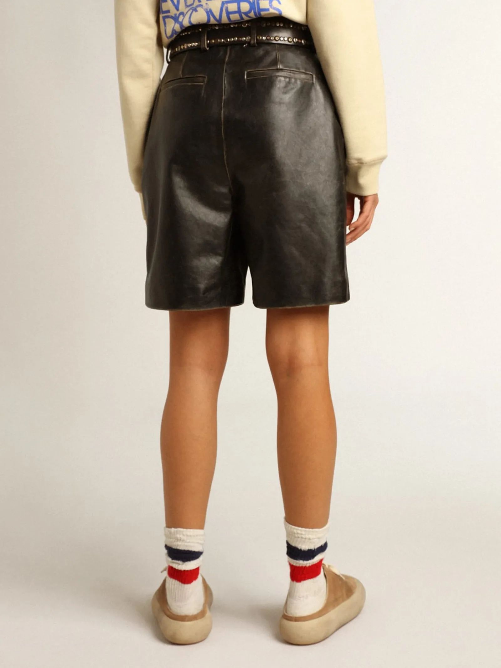 Hot Golden Goose Bermuda de couro preto com efeito usado Cor: preto