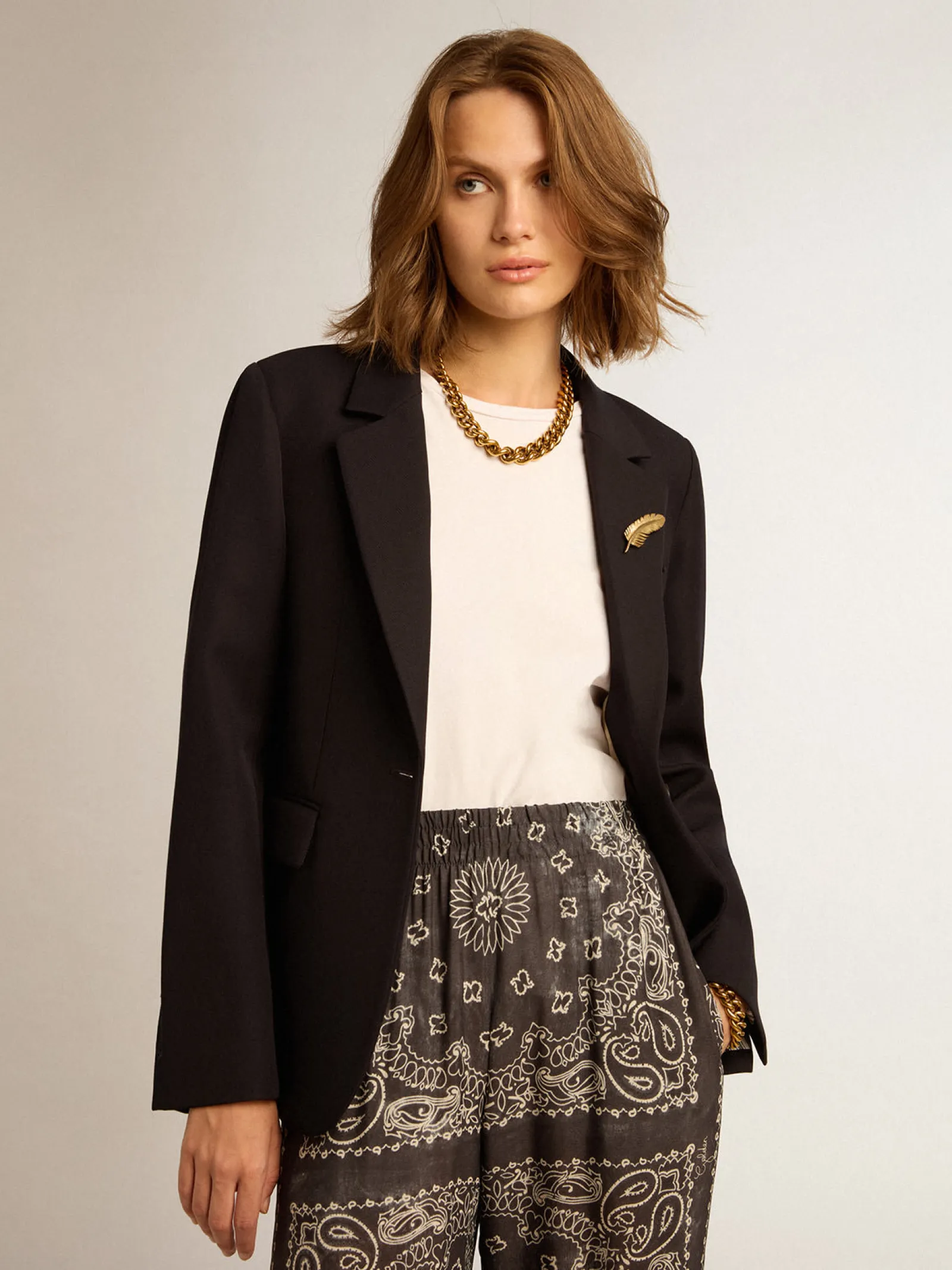 Best Sale Golden Goose Blazer feminino de abotoamento simples de gabardine de lã azul-escuro Golden Collection