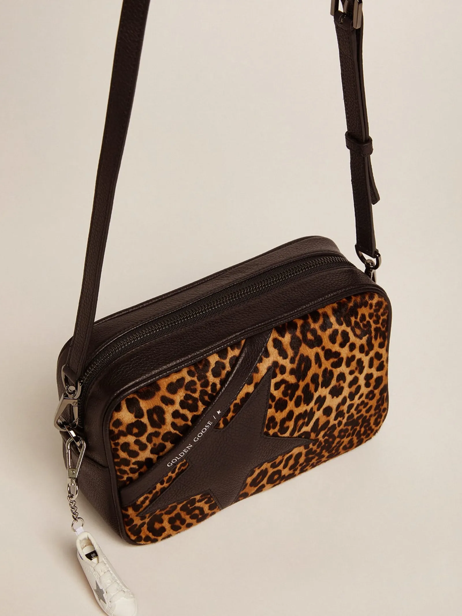 Clearance Golden Goose Bolsa Star feminina de Couro cavalinho com estampa de leopardo