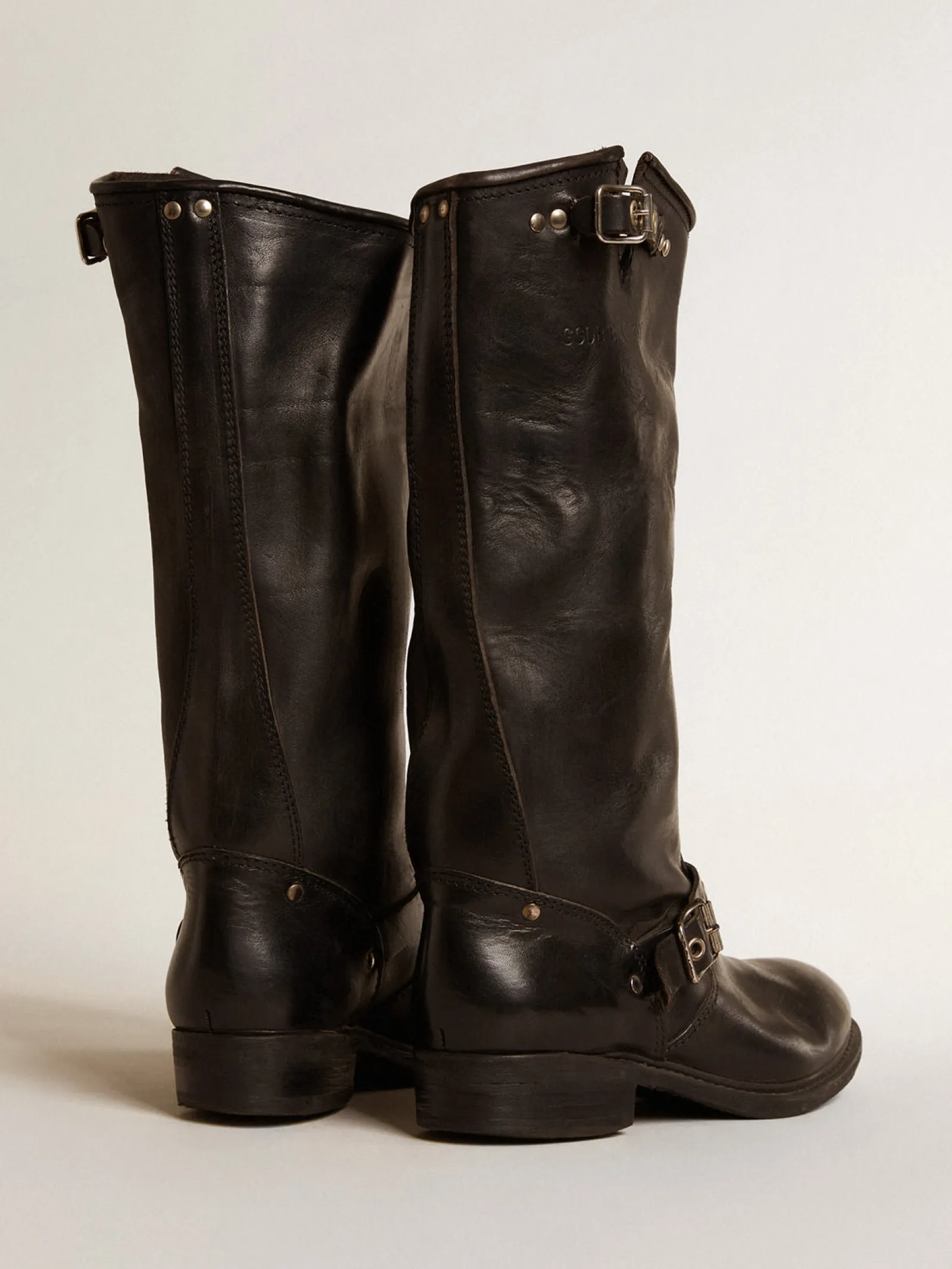 Flash Sale Golden Goose Botas Biker de cano alto de couro preto com tachas e fivelas prateadas Cor: preto