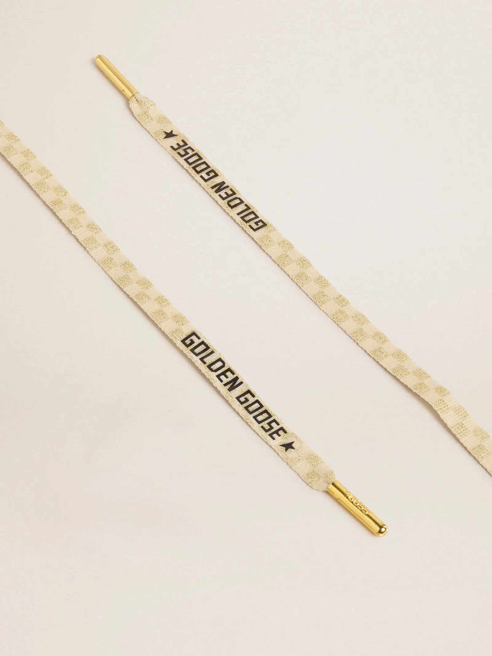 Hot Golden Goose Cadarços de algodão xadrez dourado e bege com estrelinhas e escrita em contraste Cor: xadrez dourado e bege