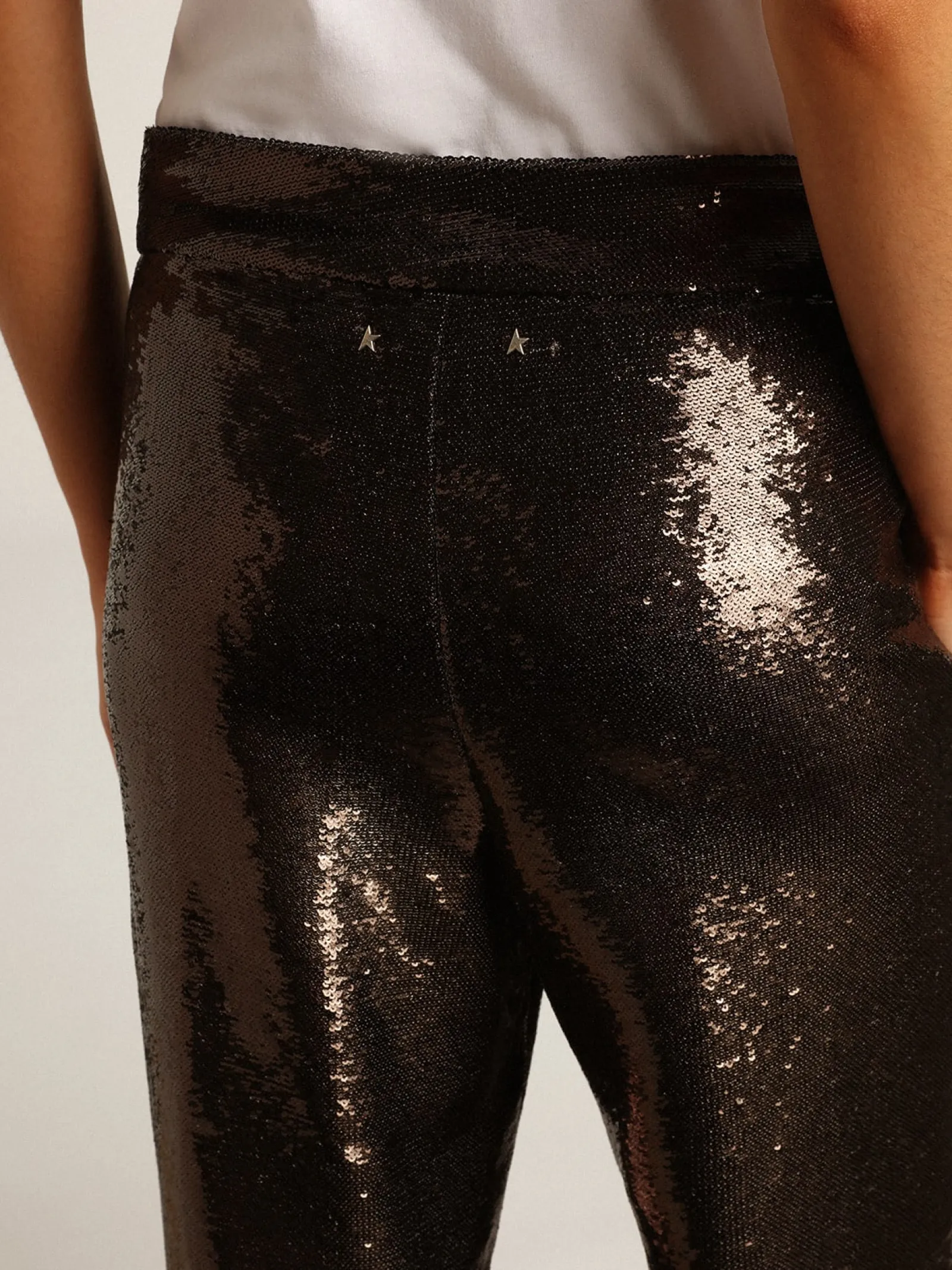 Shop Golden Goose Calça cinza com lantejoulas all-over Cor: cinza ferro