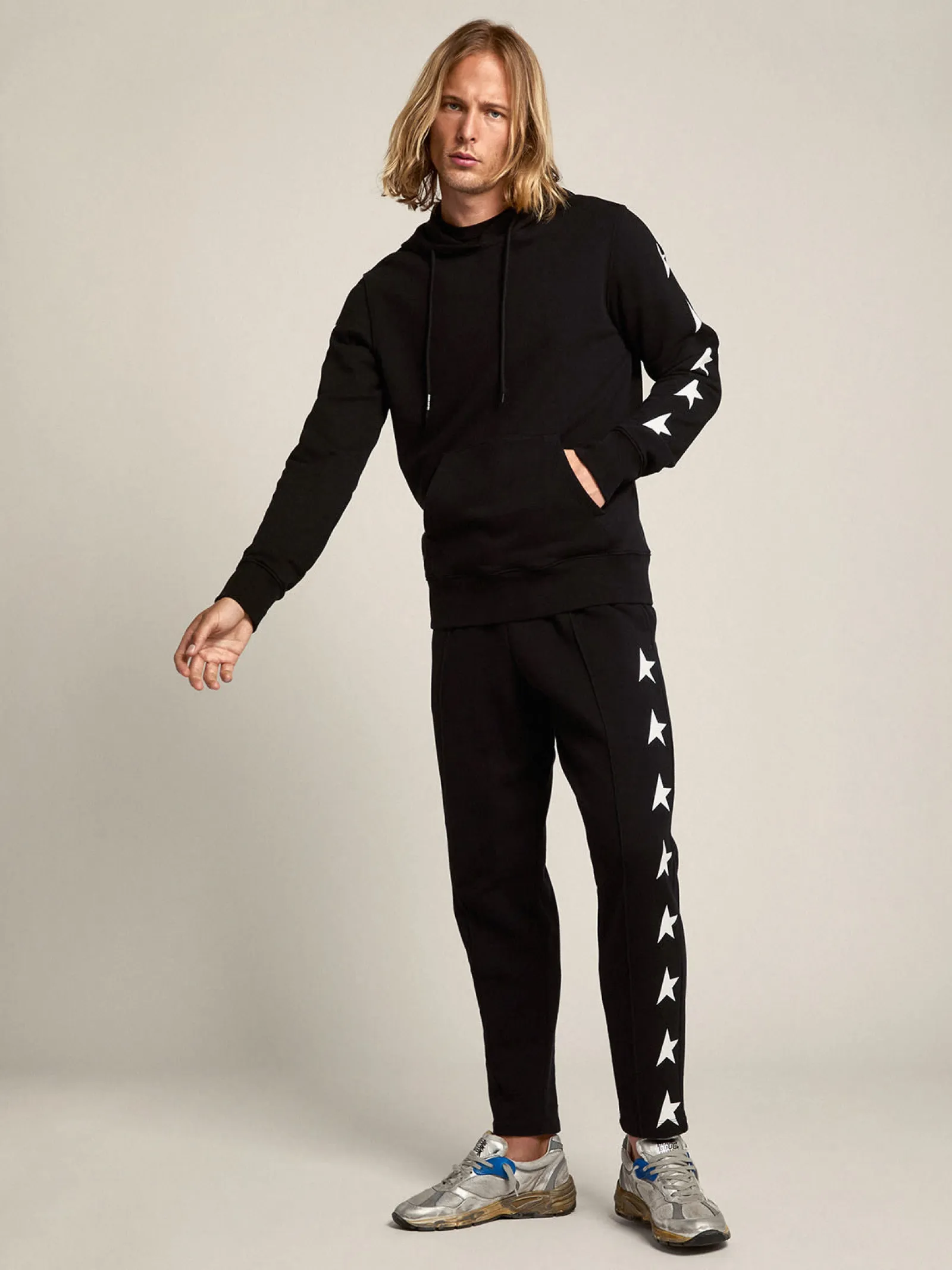 Discount Golden Goose Calça de jogging masculina preta com estrelas brancas Cor: preto