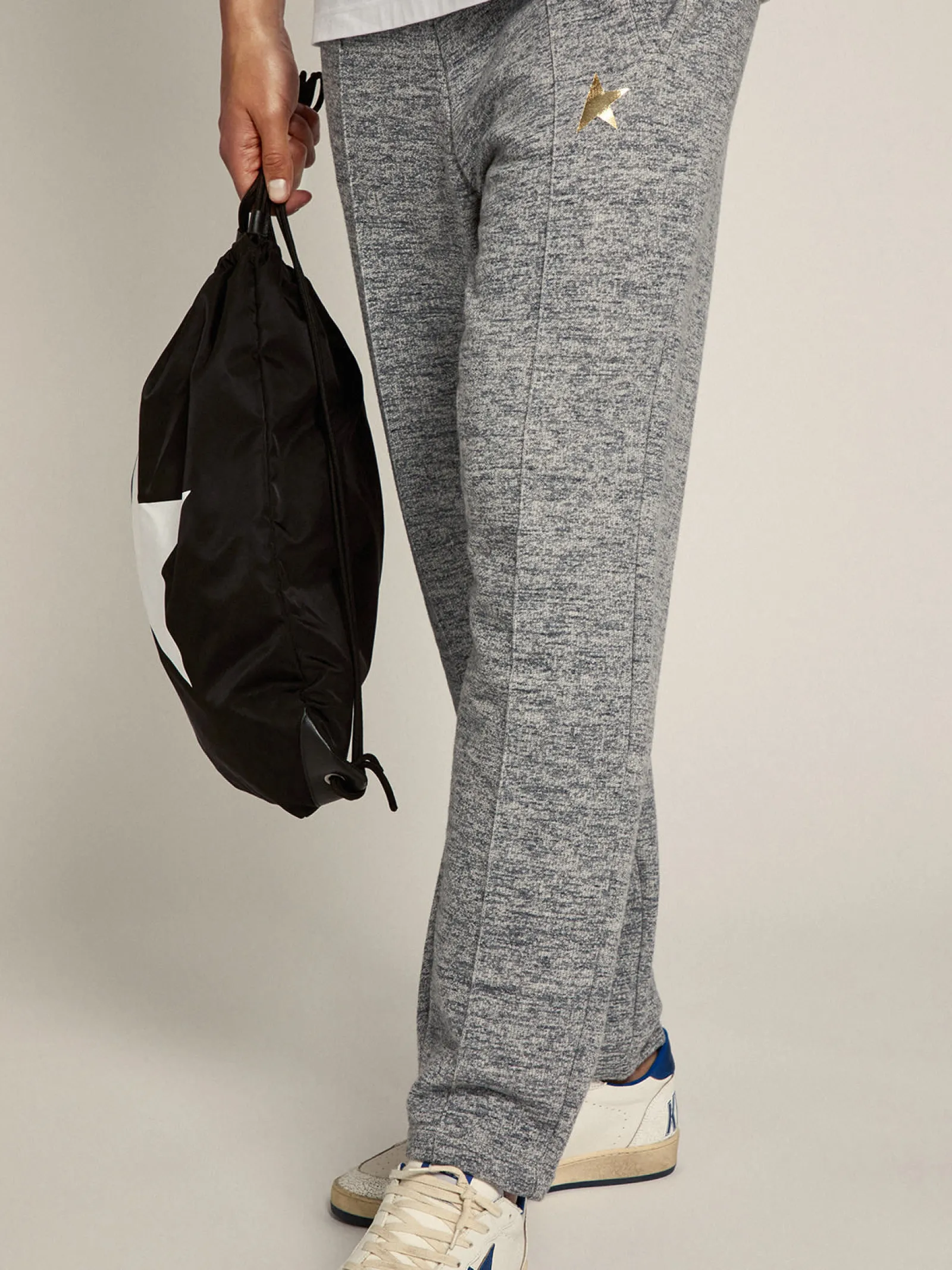 Hot Golden Goose Calça de jogging masculina cinza com estrela dourada na frente Cor: cinza mescla