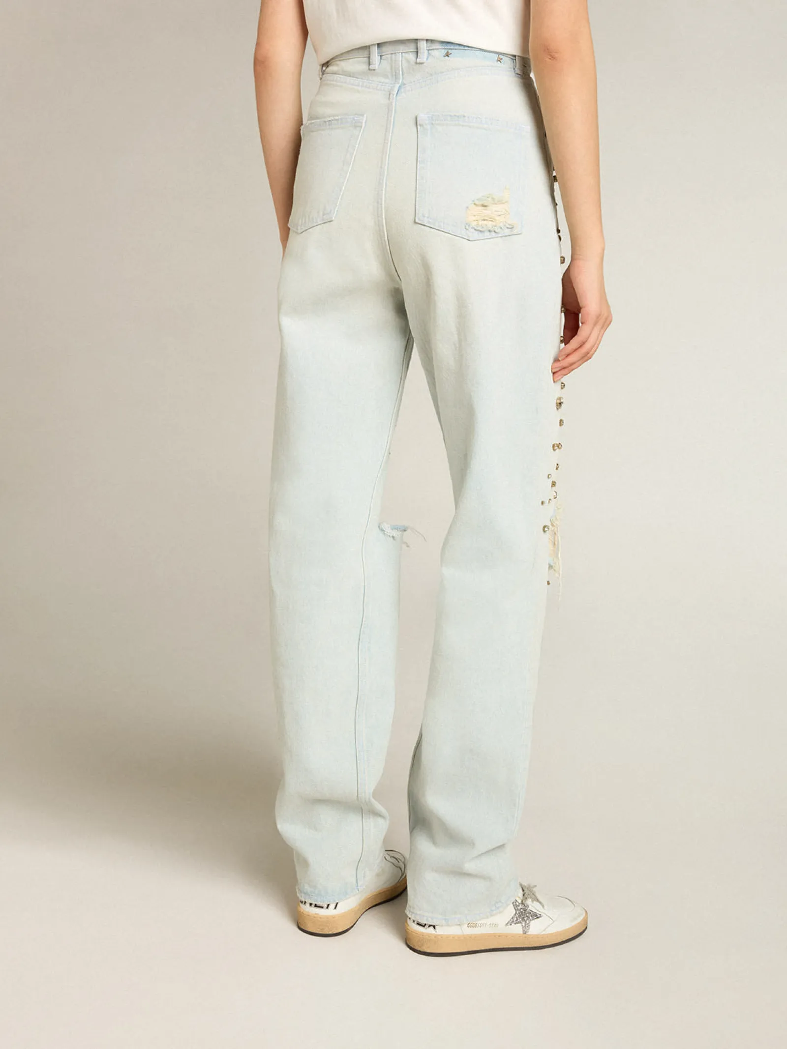 Online Golden Goose Calça jeans feminina desbotada com cristais cabochão Cor: azul desbotado