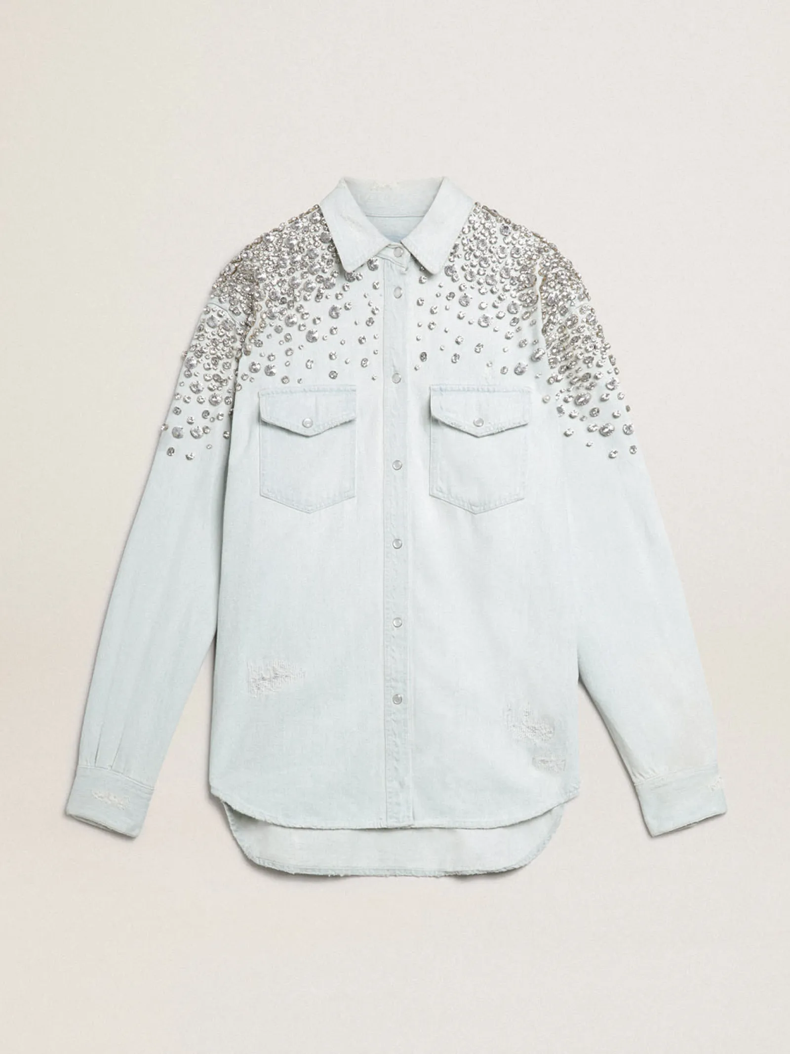 Outlet Golden Goose Camisa boyfriend feminina desbotada com cristais cabochão Cor: azul desbotado