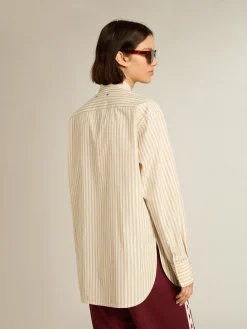Shop Golden Goose Camisa branca feminina de algodão com estampa de listras bege Coleção Journey