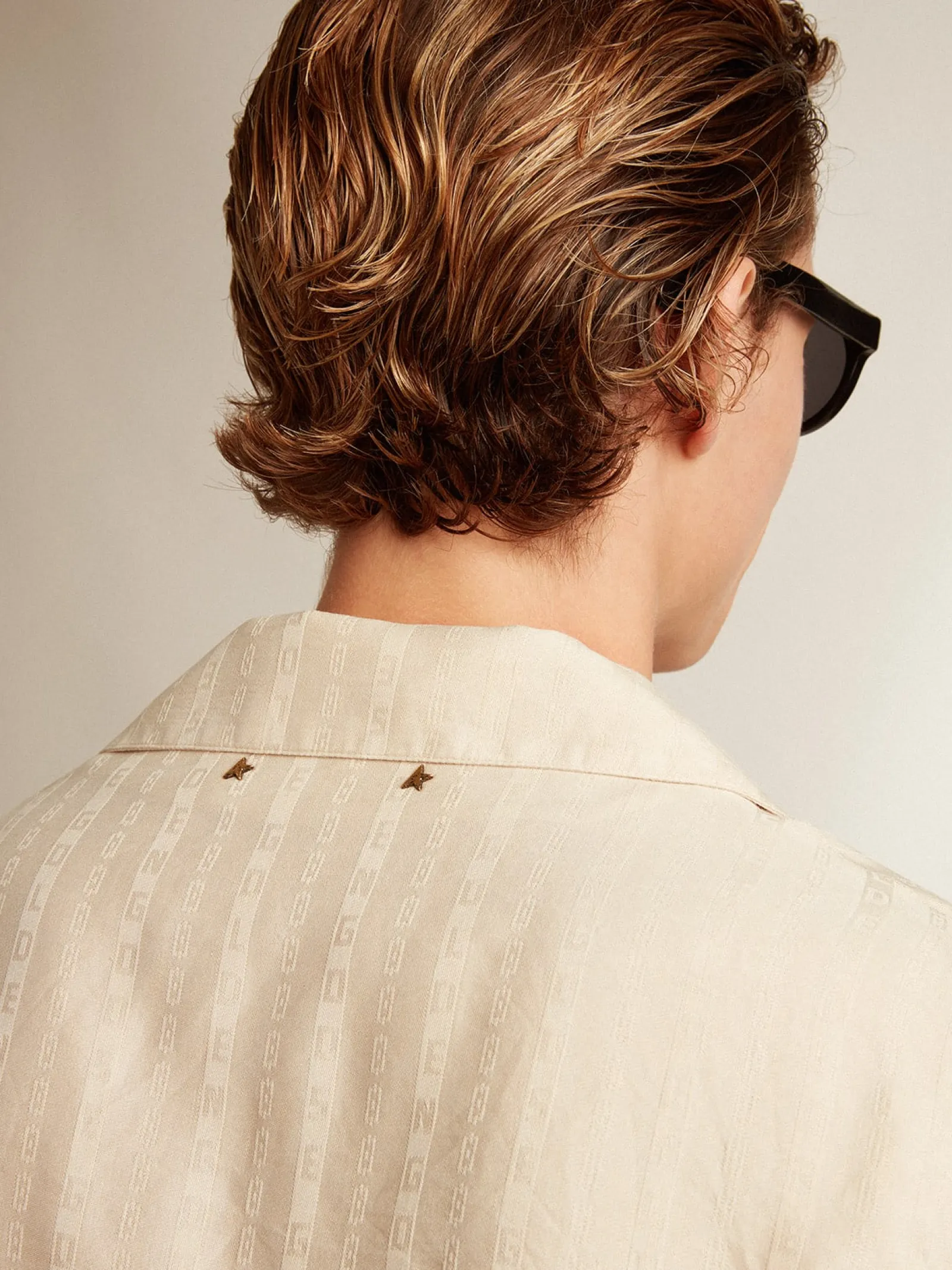Cheap Golden Goose Camisa de linho de manga curta cor de pergaminho Cor: pergaminho