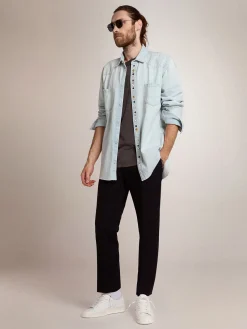 Clearance Golden Goose Camisa jeans masculina desbotada com tachas marteladas Cor: azul desbotado