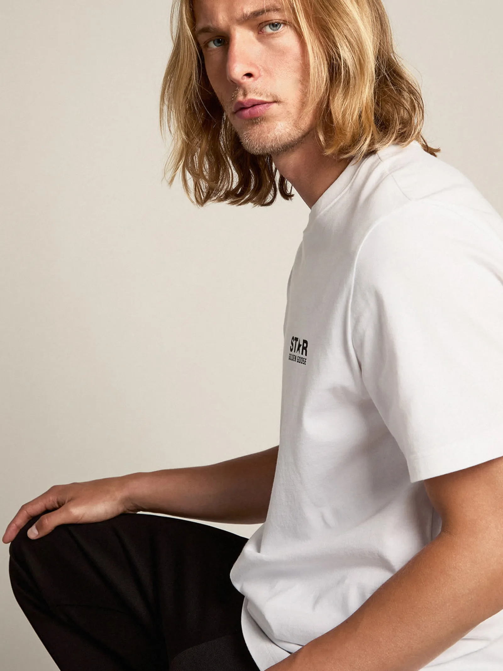 Online Golden Goose Camiseta branca Coleção Star com logo e estrela pretos em contraste Cor: branco