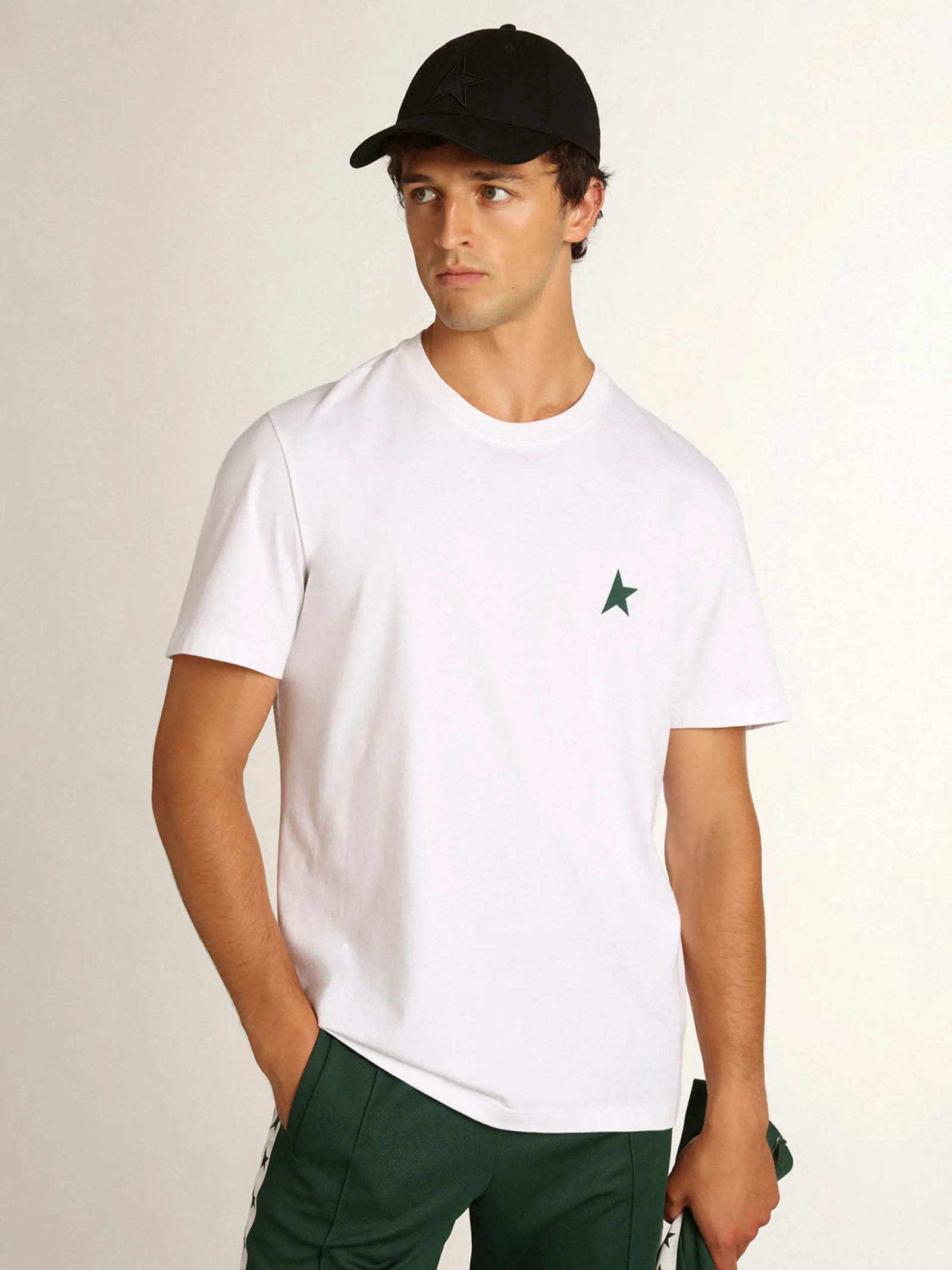Clearance Golden Goose Camiseta branca Coleção Star com estrela verde em contraste na frente Cor: branco óptico