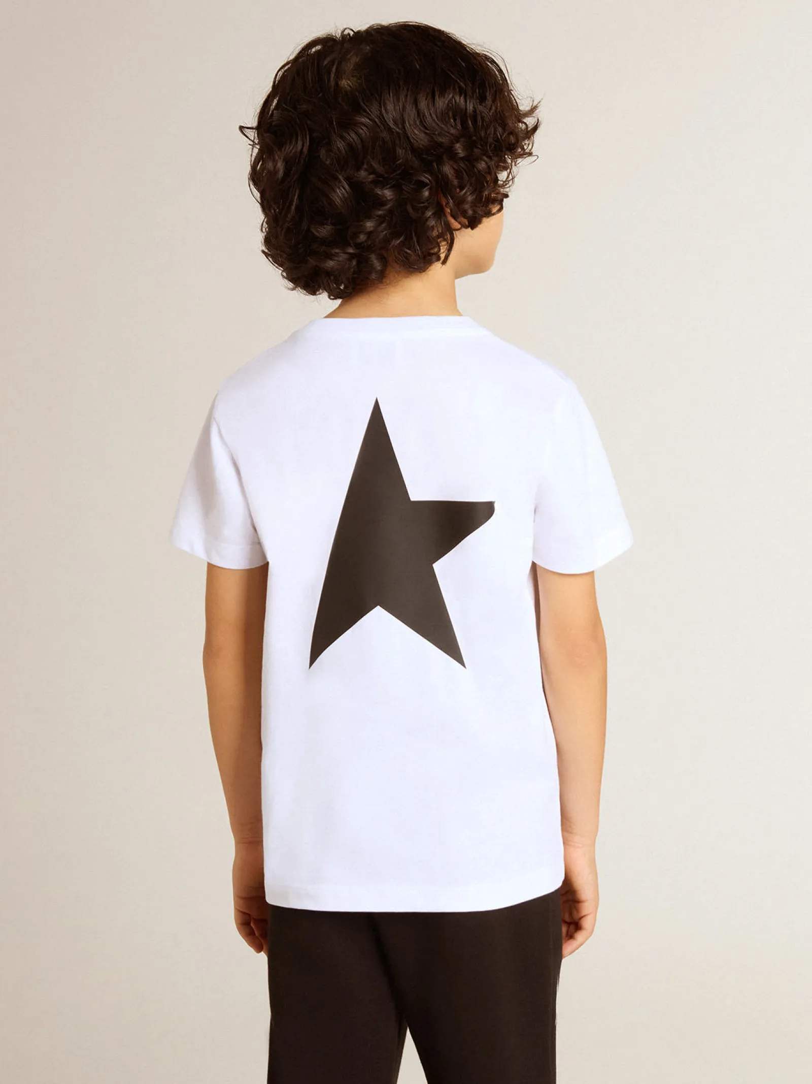 Flash Sale Golden Goose Camiseta branca com logo e estrela pretos em contraste Cor: branco óptico