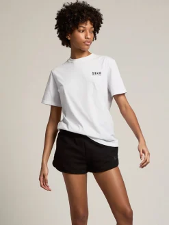 Best Golden Goose Camiseta feminina branca com logo e estrela pretos em contraste Cor: branco