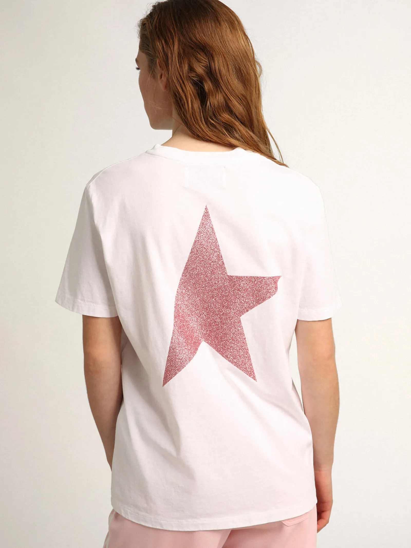 Best Golden Goose Camiseta feminina branca com logo e estrela de glitter rosa Cor: branco