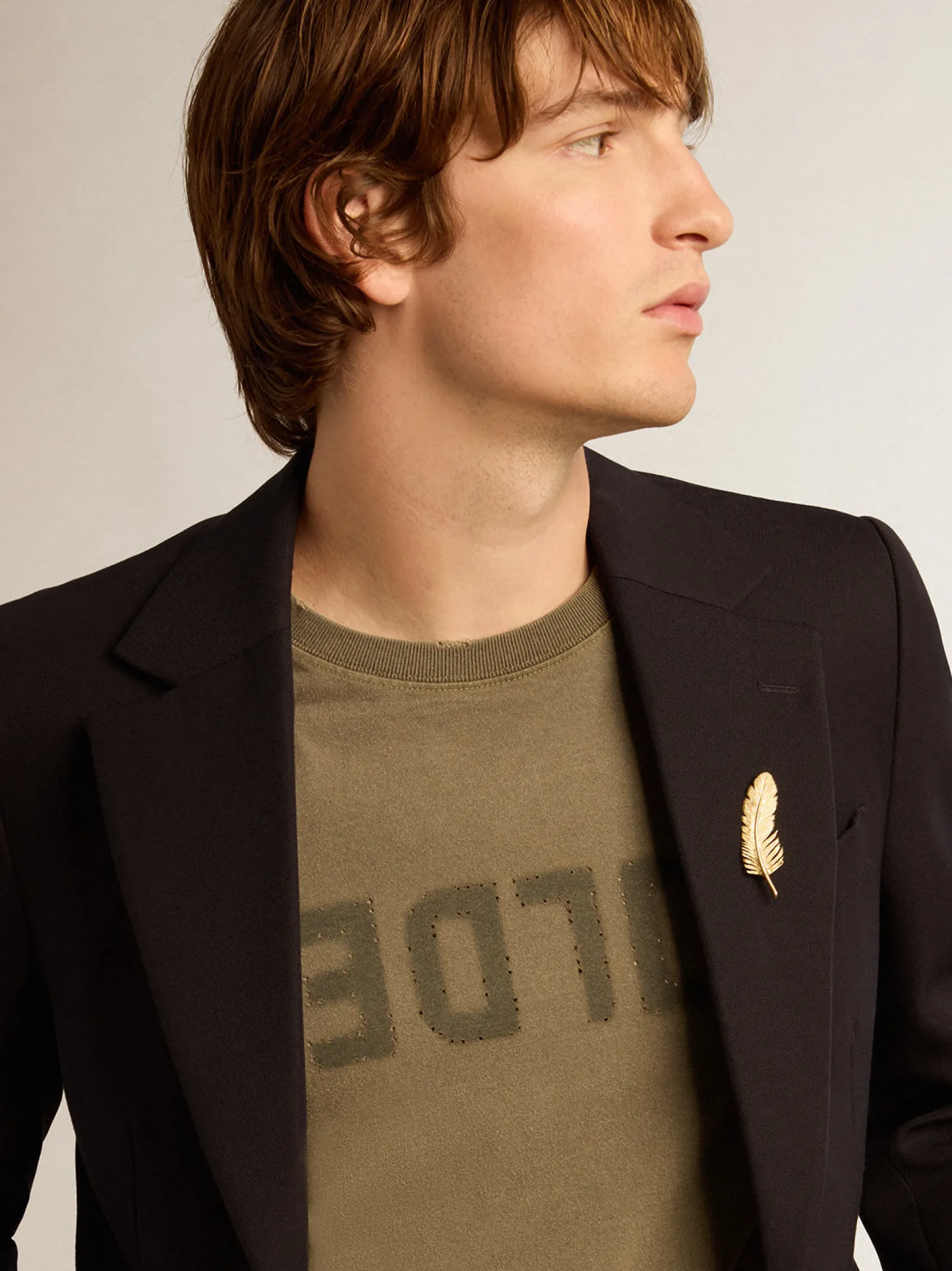Fashion Golden Goose Camiseta masculina verde-oliva com inscrição Golden Cor: verde-oliva