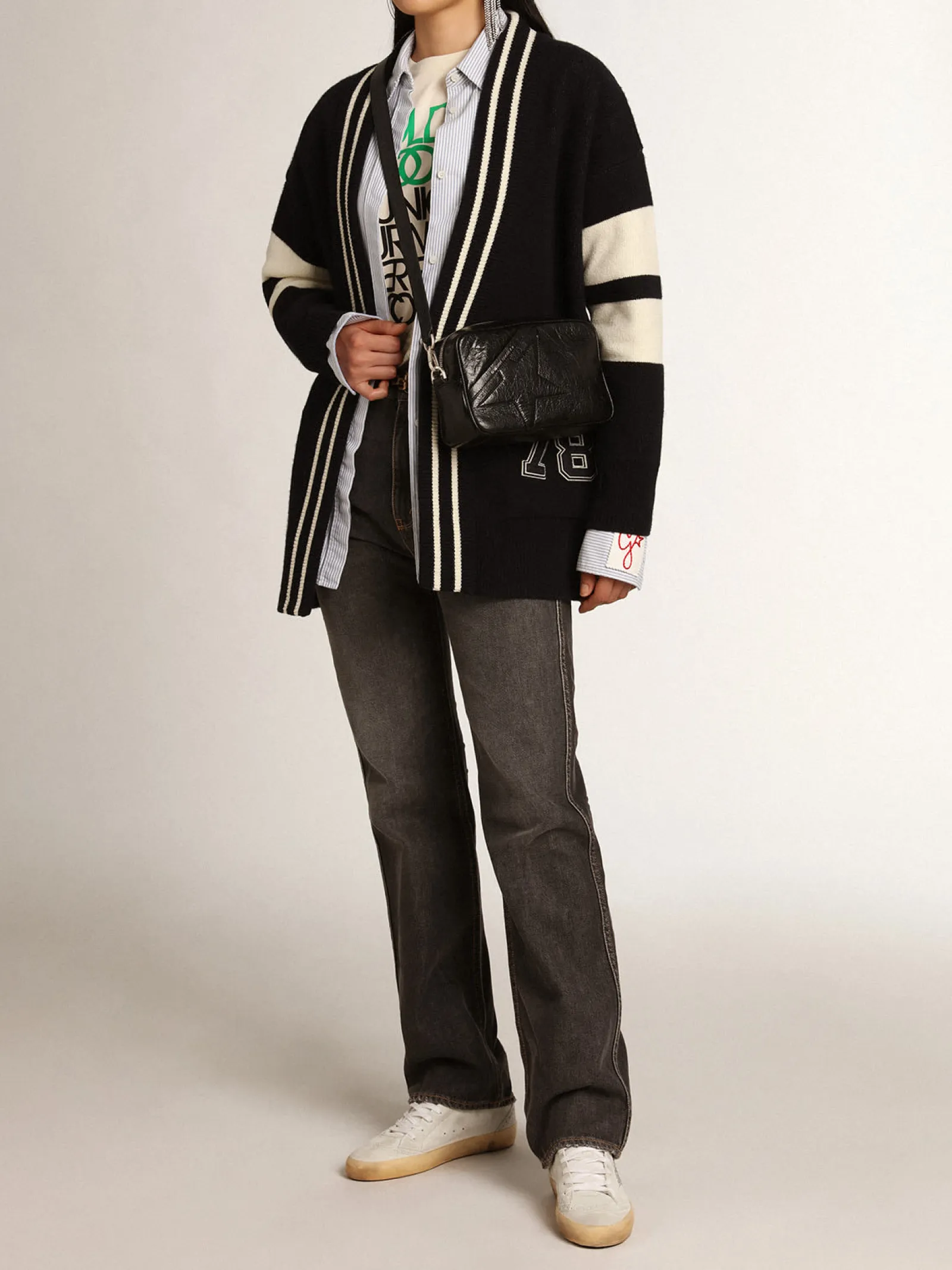 Sale Golden Goose Cardigã feminino azul com cinto e inscrição nas costas Cor: azul