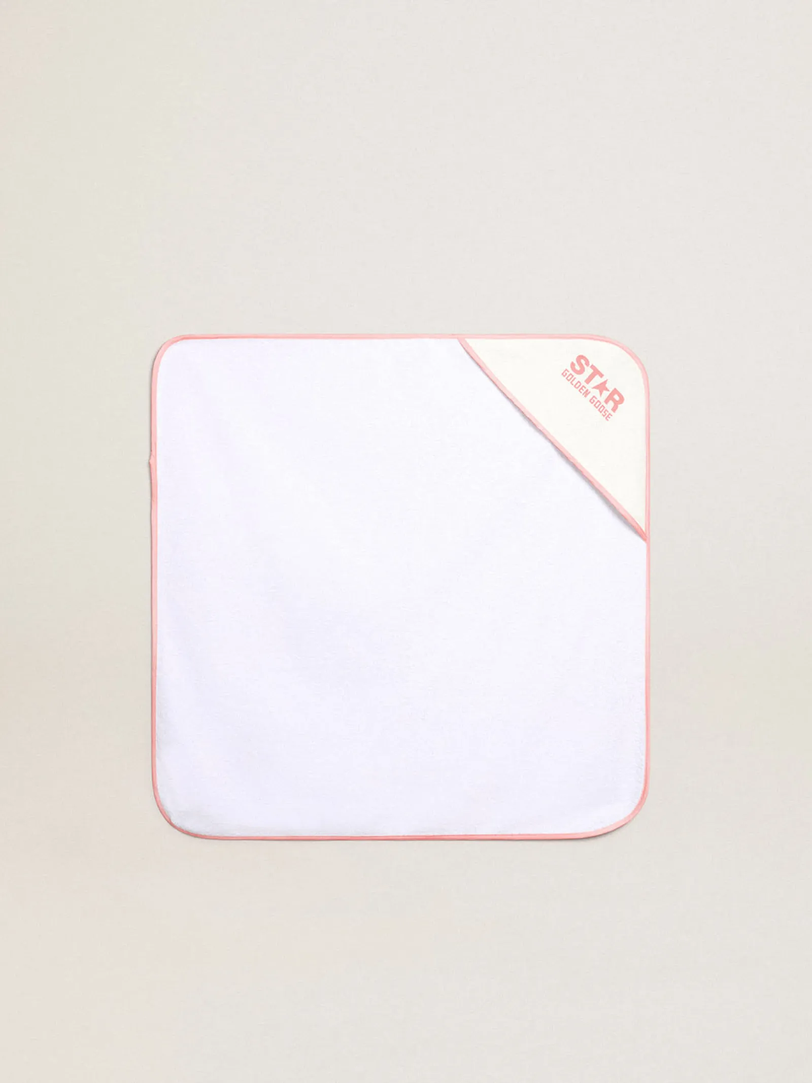 Discount Golden Goose Conjunto de presente branco com acabamento e logo rosa Cor: branco e branco leite