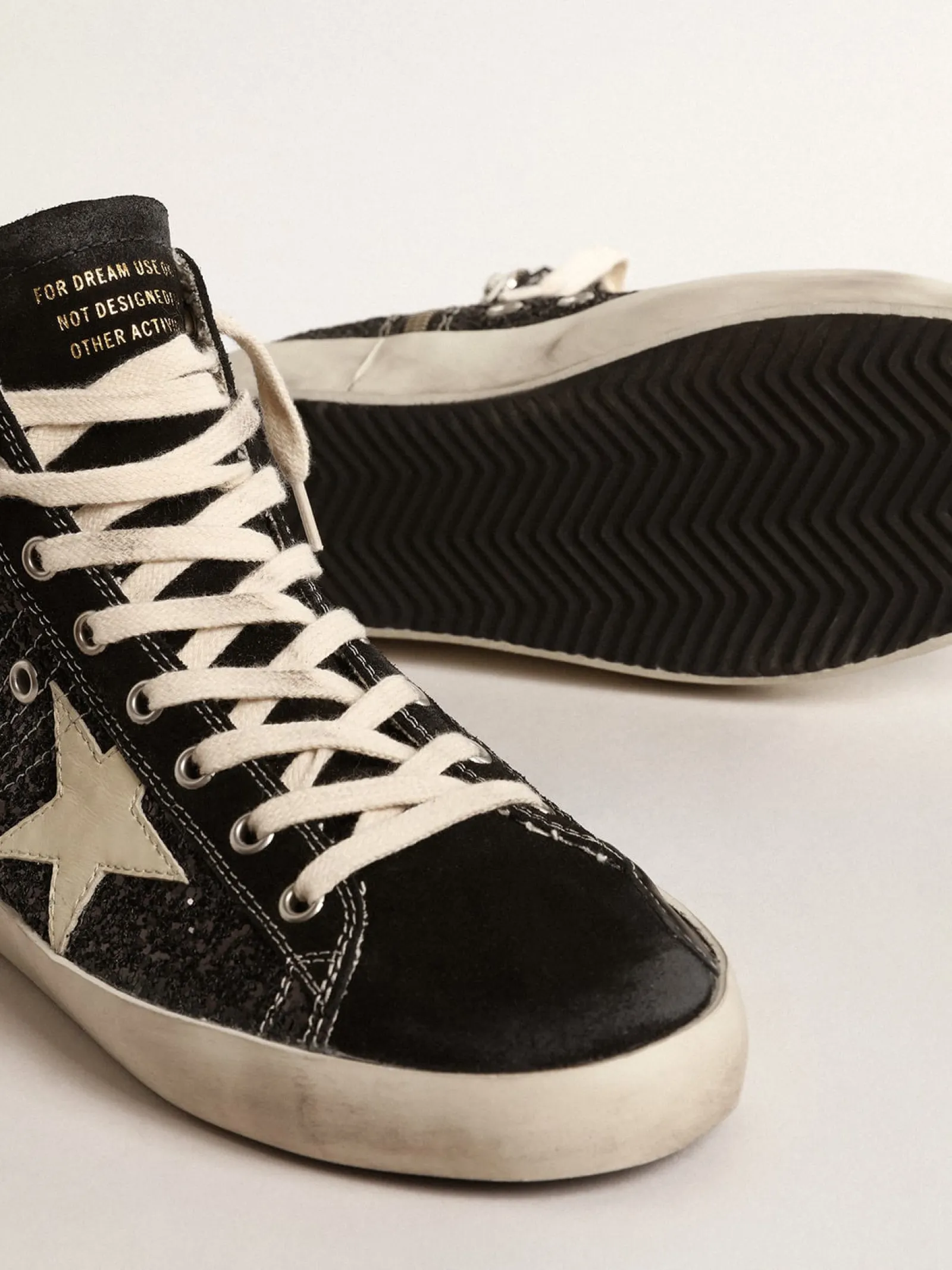 Discount Golden Goose Francy Penstar LTD de glitter com estrela marfim e talão preto Cabedal de glitter preto