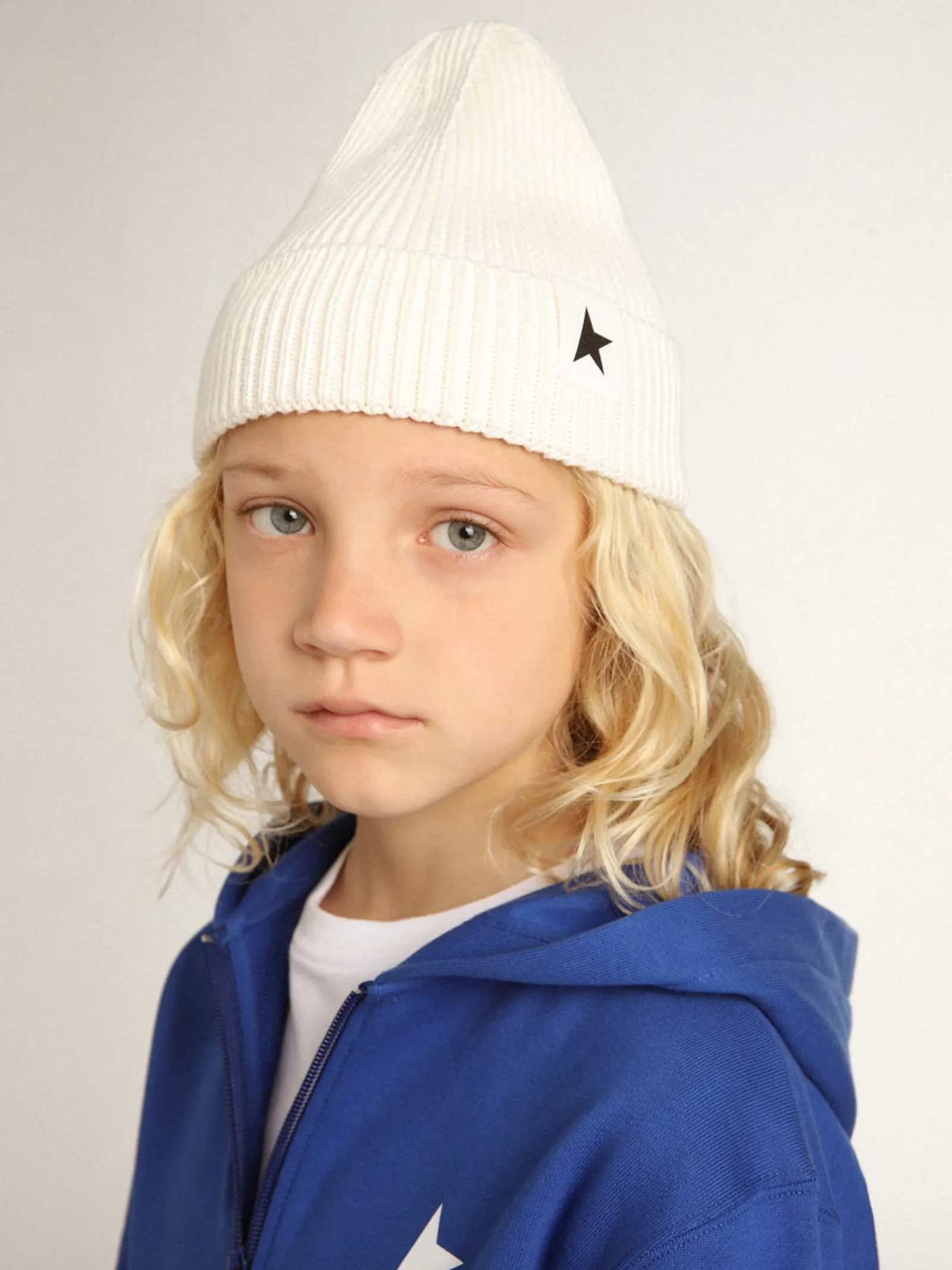 Flash Sale Golden Goose Gorro de algodão branco com estrela preta em contraste Cor: branco sujo