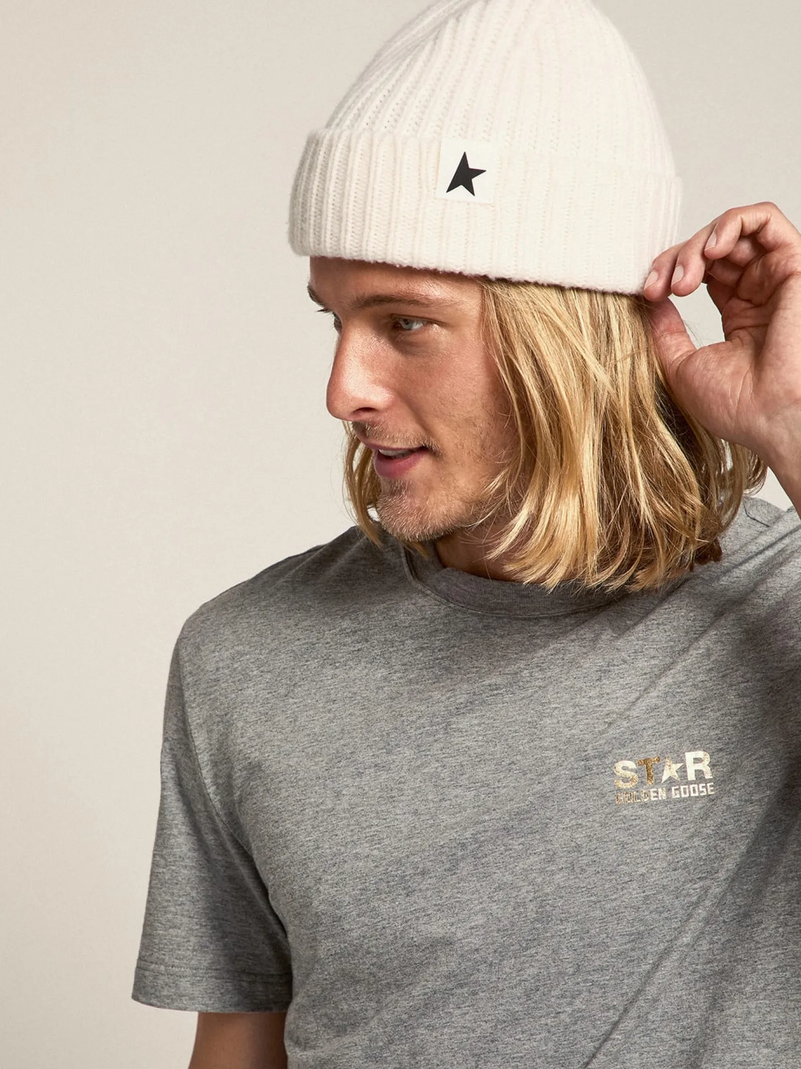 Discount Golden Goose Gorro de lã branca com estrela preta Cor: bege