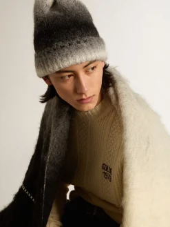 Fashion Golden Goose Gorro de lã com pompom branco e preto Coleção Journey
