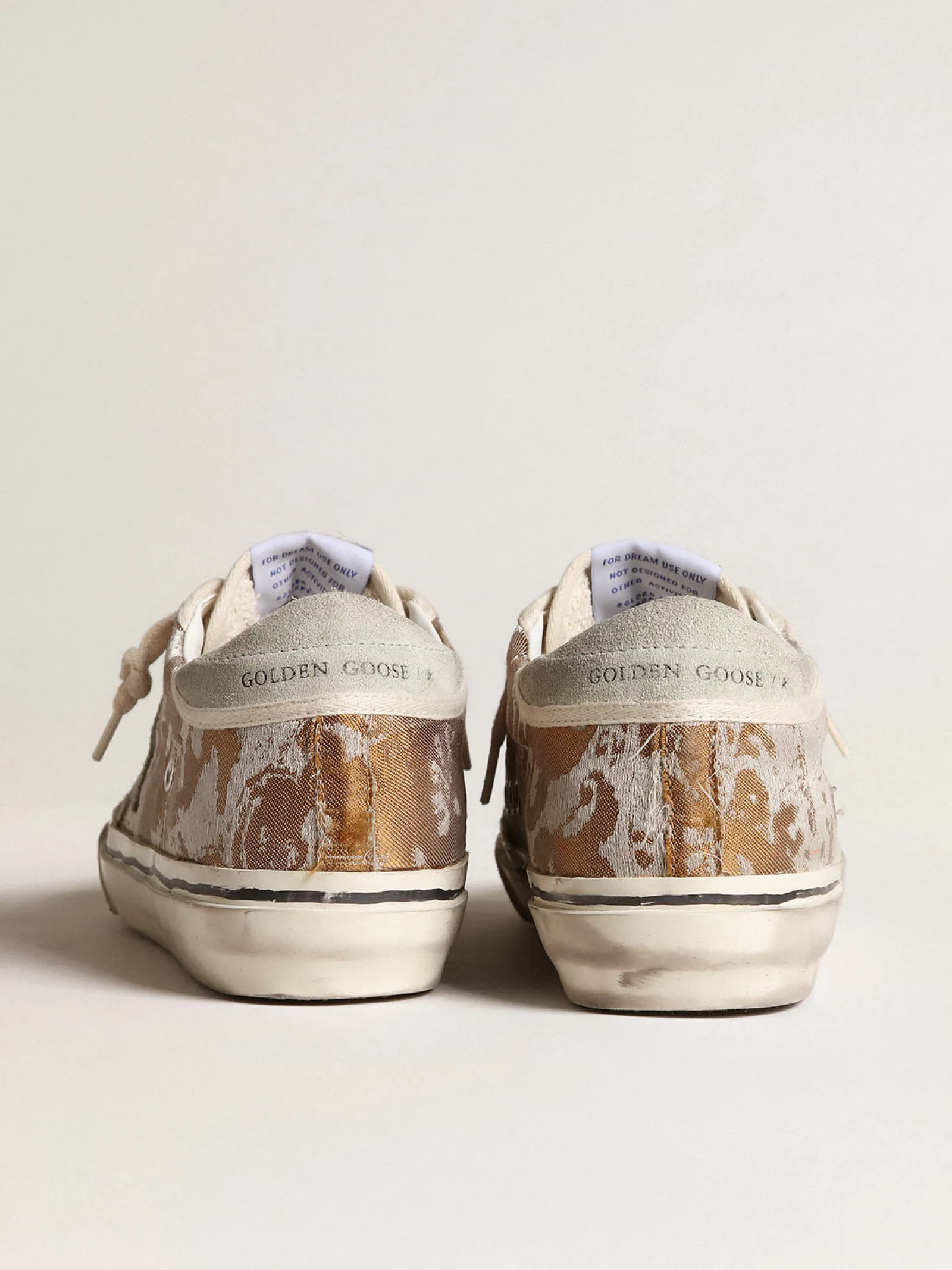 Best Sale Golden Goose Hi Star de tecido jacquard bronze com estrela de suede gelo Cabedal de tecido jacquard cor de bronze com efeito desgastado