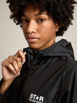 New Golden Goose Jaqueta corta-vento feminina com logo e estrela brancas em contraste Cor: preto