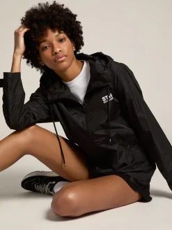 New Golden Goose Jaqueta corta-vento feminina com logo e estrela brancas em contraste Cor: preto