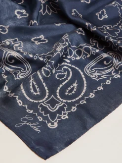 Best Sale Golden Goose Lenço Coleção Golden azul denim com estampa caxemira Cor: azul denim
