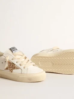 New Golden Goose May Young com estrela de glitter dourado e talão de couro metálico Cor: branco