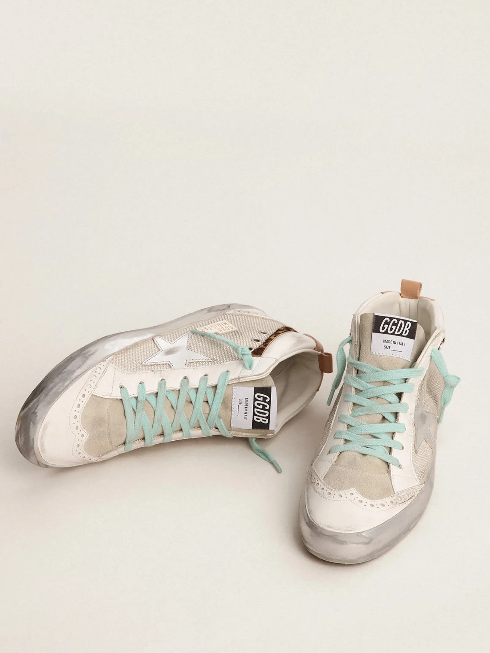 Sale Golden Goose Mid Star Feminino com estrela prateada e lista de couro cavalinho leopardo Cabedal em malha e couro nas cores branco e prata claro