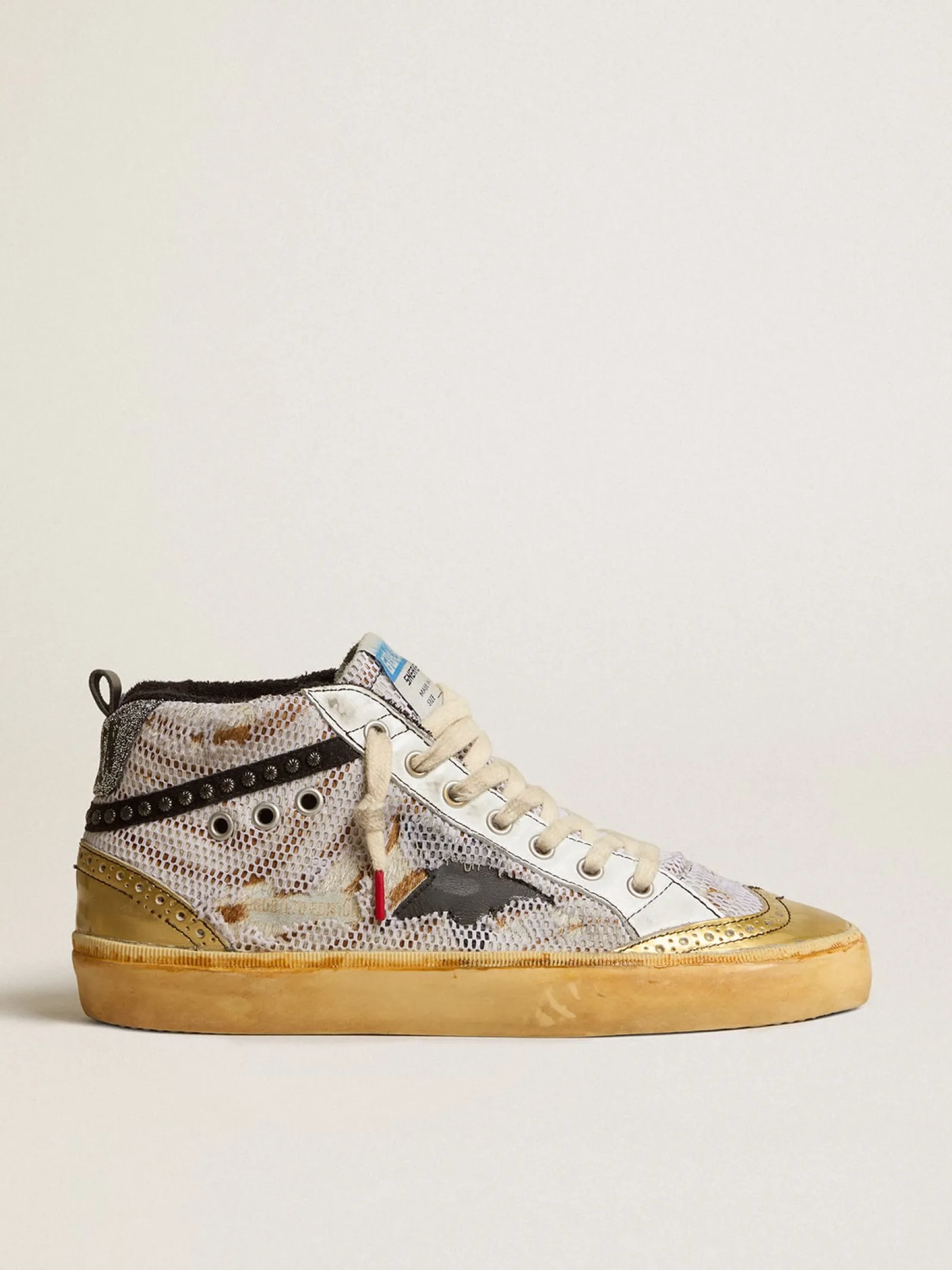 Cheap Golden Goose Mid Star LAB de couro cavalinho e tela com estrela preta e lista com tachas Cabedal de couro cavalinho com estampa de zebra nos tons de branco e caramelo com inserções de tela branca