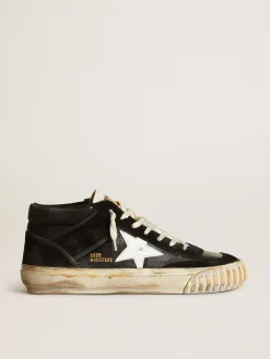 Shop Golden Goose Mid Star Masculino de napa e suede pretos com estrela branca Cabedal de napa e suede pretos