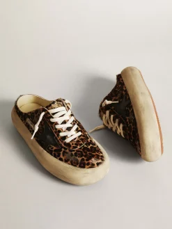 Cheap Golden Goose Mule Space-Star feminino de cavalinho leopardo e estrela preta Cabedal de couro cavalinho com estampa de leopardo bege e marrom