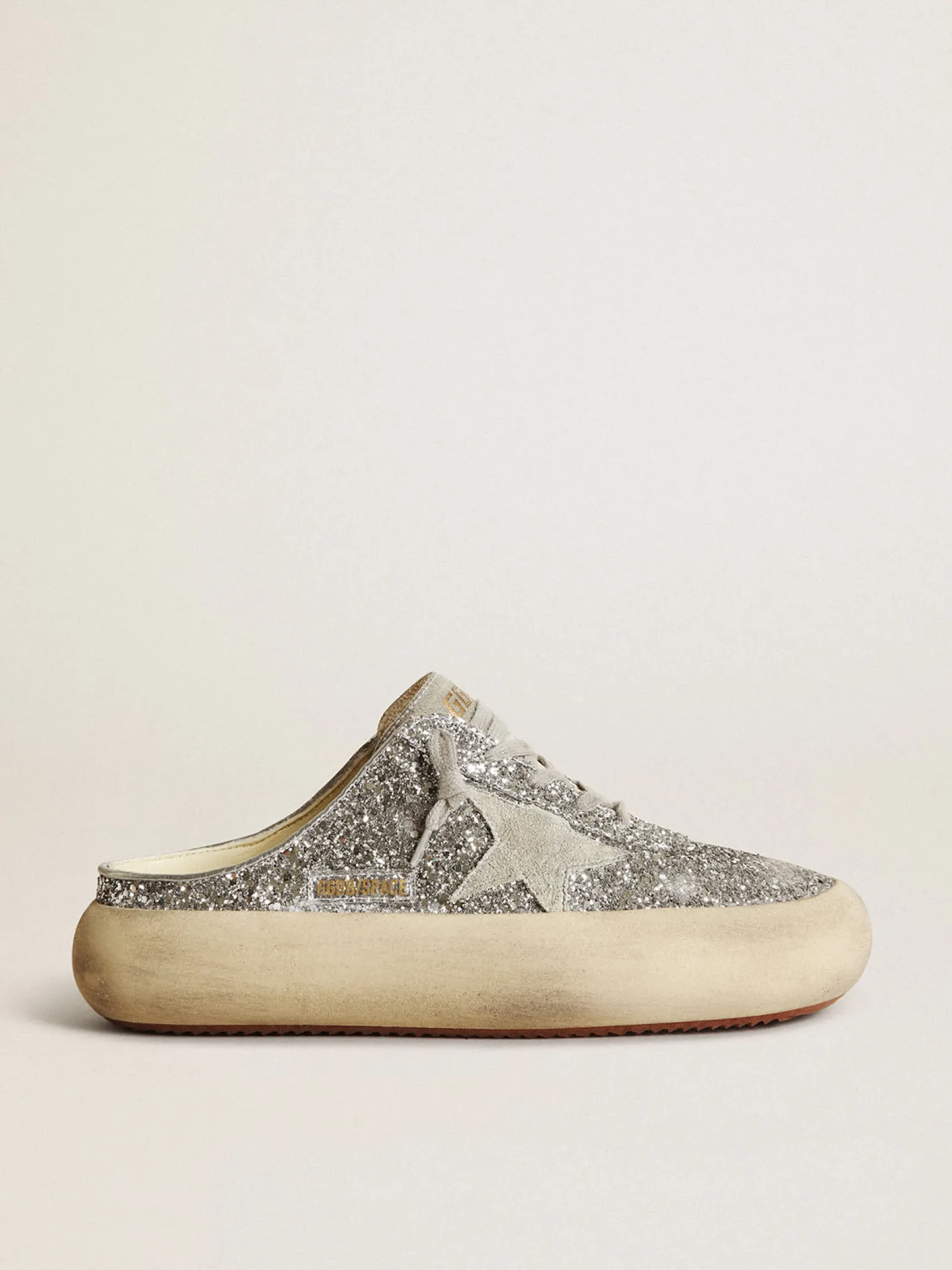 Fashion Golden Goose Mule Space-Star feminino em glitter com estrela e talão cinza gelo Cabedal de glitter prateado