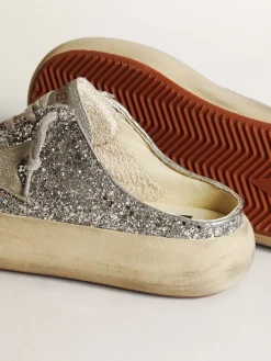 Fashion Golden Goose Mule Space-Star feminino em glitter com estrela e talão cinza gelo Cabedal de glitter prateado