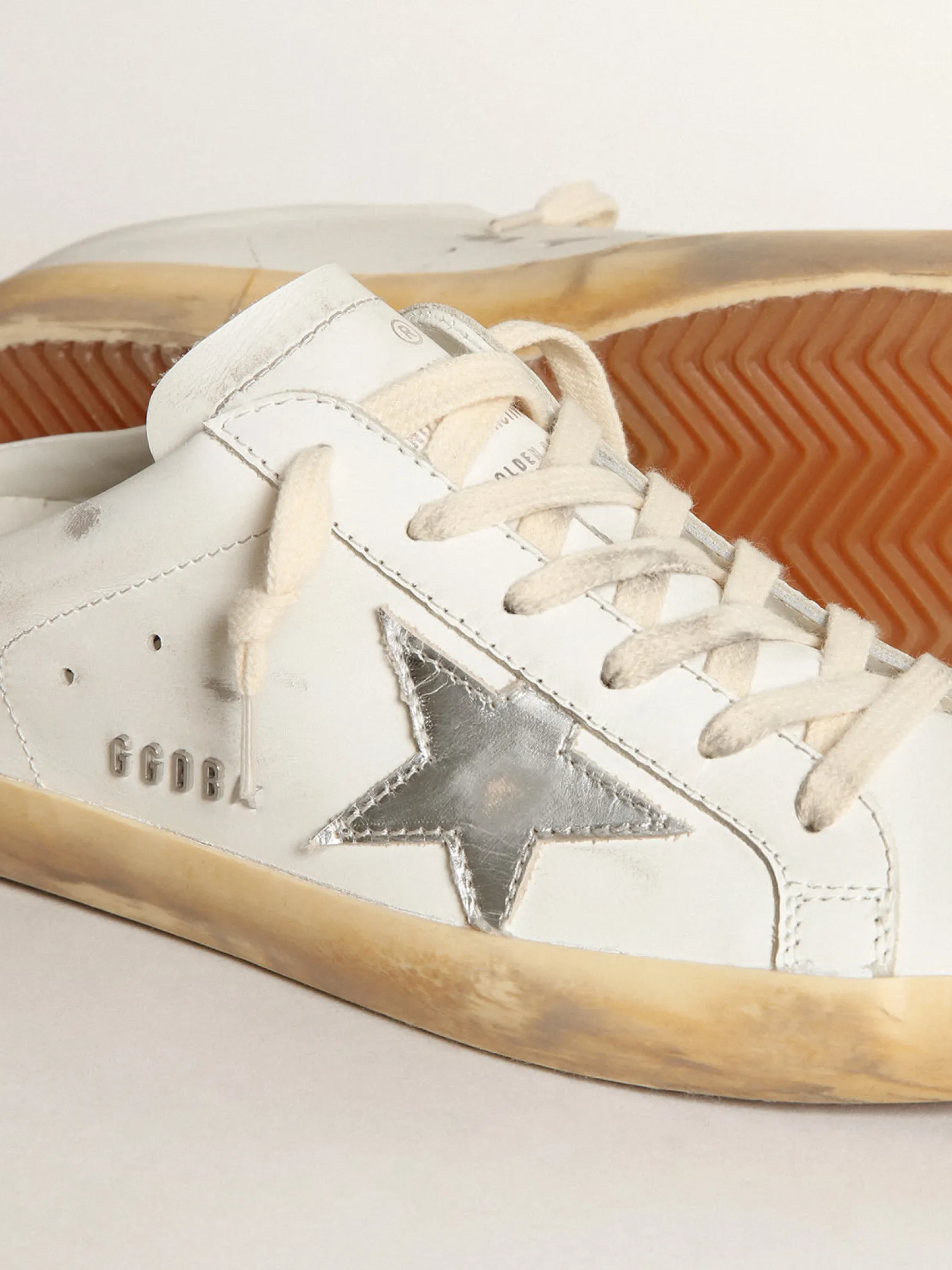 Cheap Golden Goose Mule Super-Star de couro branco com estrela de couro metálico prateado Cor: branco