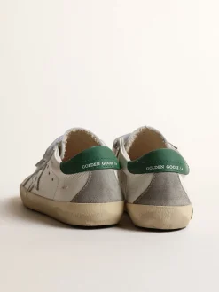 Best Golden Goose Old School Junior com estrela de couro metálico e talão verde Cabedal de napa branca