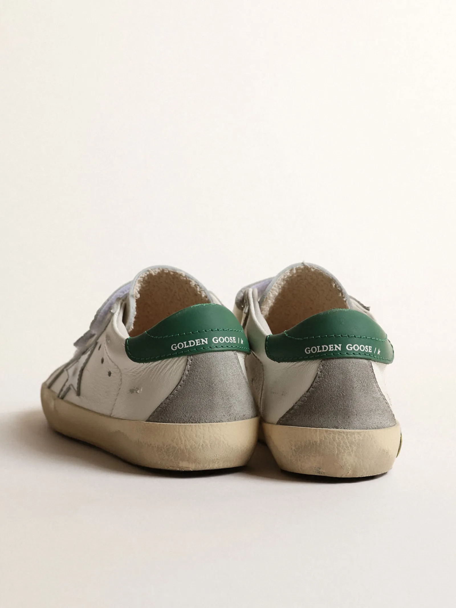 Best Golden Goose Old School Junior com estrela de couro metálico e talão verde Cabedal de napa branca
