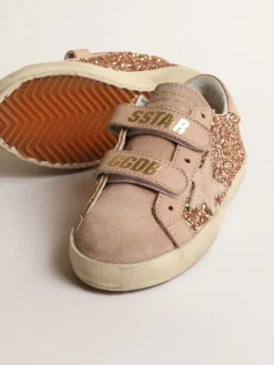 Shop Golden Goose Old School Junior de glitter rosa pêssego, estrela de suede rosa Cabedal de glitter na cor rosa pêssego