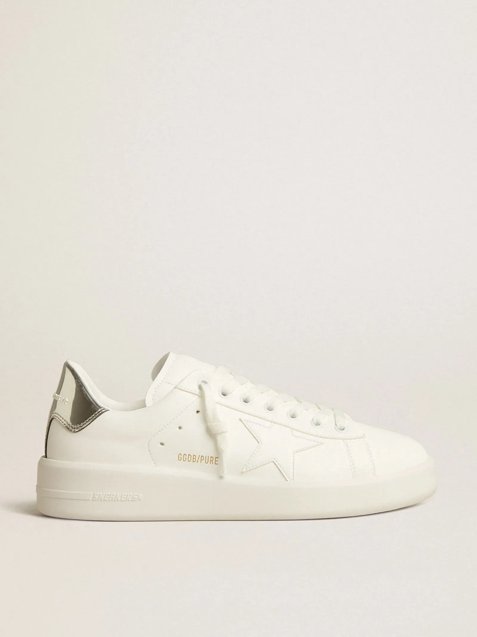 Shop Golden Goose Purestar Masculino de base vegetal com estrela branca e talão espelhado Cabedal de base vegetal branco óptico