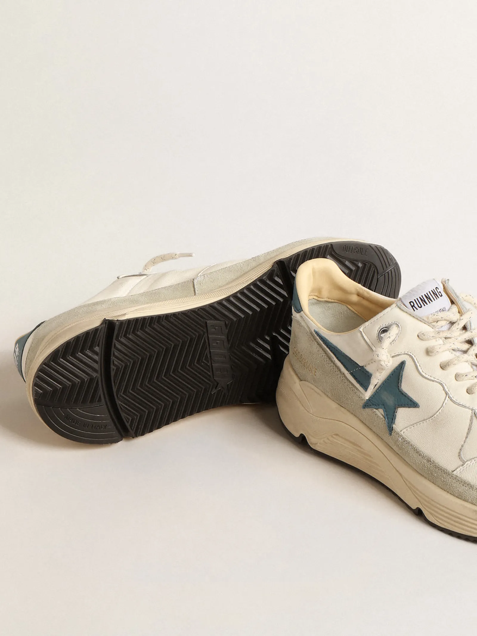 Discount Golden Goose Running Sole de napa com estrela de couro azul e inserção de suede Cabedal de napa branca
